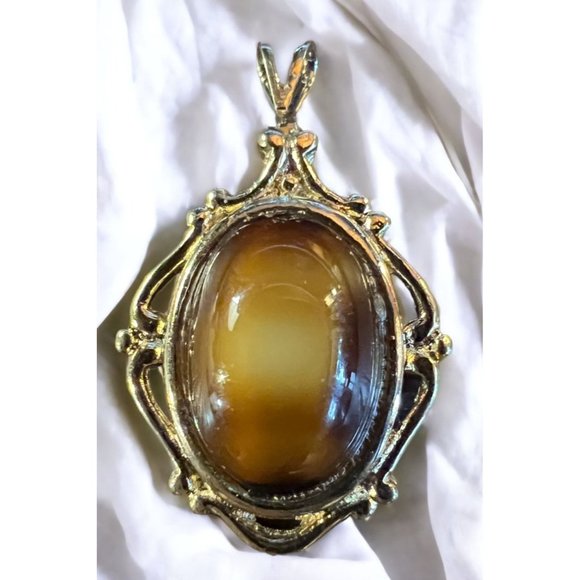 Vintage Gold Tone Faux Tiger Eye P Carson Pirie Scott Pendant - Picture 5 of 16